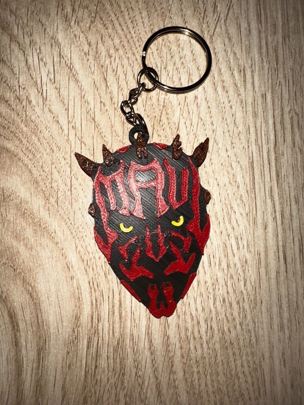 Red and Black Horned Warrior Mask Keychain – 3D Printed Sci-Fi Villain Key Ring